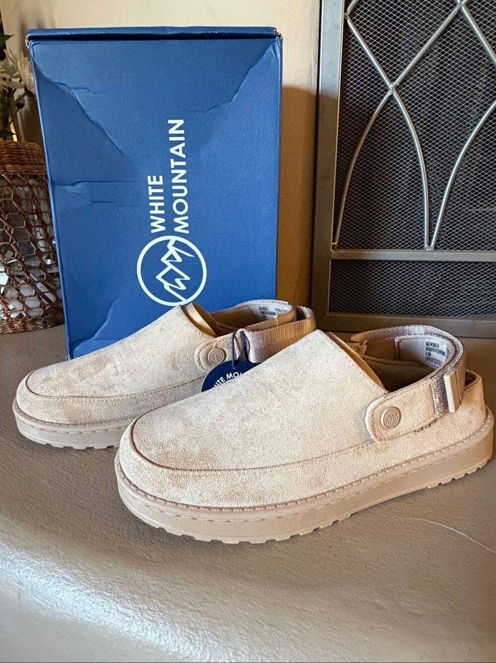 NWT White Mountain Incebound sling back clogs
